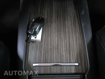 2016 Tesla Model X 90D - miniatura 8