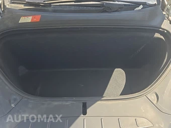 2016 Tesla Model X 90D – miniatura 16