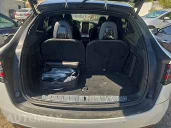 2016 Tesla Model X 90D – miniatura 17
