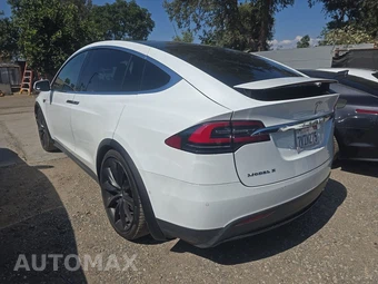 2016 Tesla Model X 90D – miniatura 6