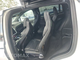 2016 Tesla Model X 90D - miniatura 13