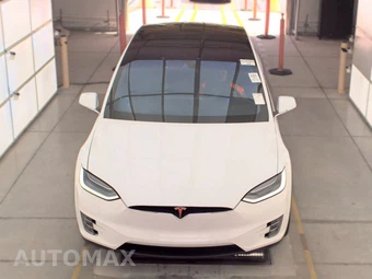 2016 Tesla Model X 90D - miniatura 2