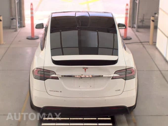 2016 Tesla Model X 90D - miniatura 5