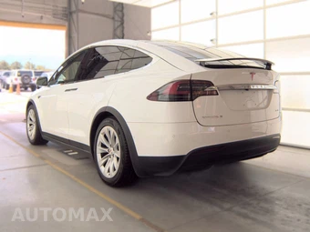 2016 Tesla Model X 90D - miniatura 6