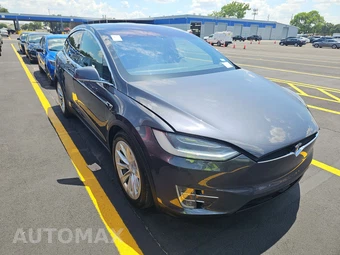 2016 Tesla Model X 90D - miniatura 3