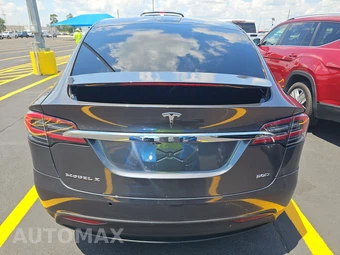 2016 Tesla Model X 90D - miniatura 5