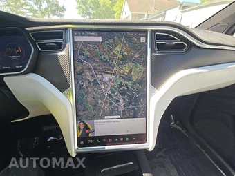 2016 Tesla Model X 90D - miniatura 10