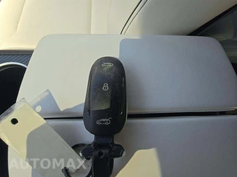2016 Tesla Model X 90D - miniatura 8