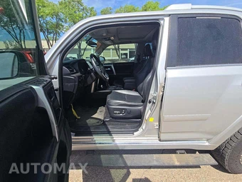 2016 Toyota 4Runner Limited – miniatura 3