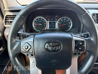 2016 Toyota 4Runner Limited - miniatura 8