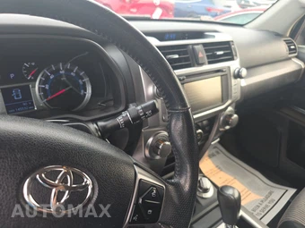 2016 Toyota 4Runner SR5 – miniatura 11