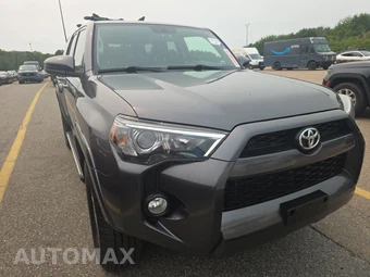 2016 Toyota 4Runner SR5 – miniatura 3
