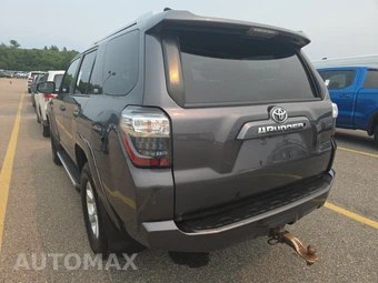 2016 Toyota 4Runner SR5 – miniatura 6