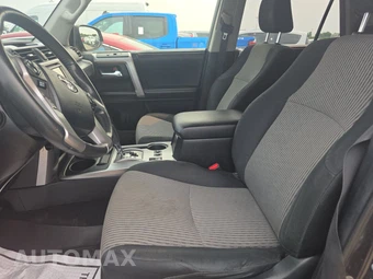 2016 Toyota 4Runner SR5 – miniatura 7