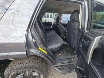 2016 Toyota 4Runner SR5 – miniatura 16
