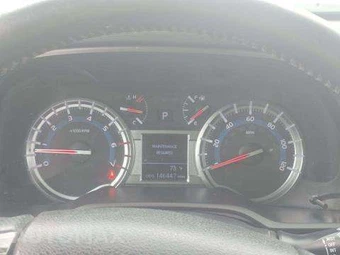 2016 Toyota 4Runner SR5 – miniatura 9