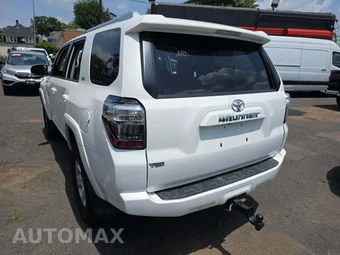 2016 Toyota 4Runner SR5 – miniatura 2