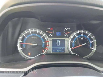 2016 Toyota 4Runner SR5 – miniatura 9