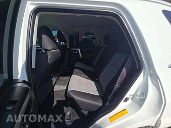 2016 Toyota 4Runner SR5 - miniatura 13