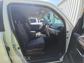 2016 Toyota 4Runner SR5 - miniatura 18