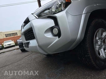 2016 Toyota 4Runner SR5 - miniatura 25