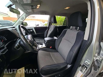 2016 Toyota 4Runner SR5 - miniatura 6