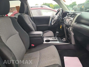 2016 Toyota 4Runner SR5 – miniatura 18