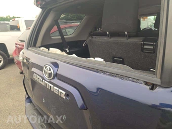 2016 Toyota 4Runner SR5 – miniatura 24