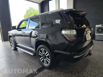 2016 Toyota 4Runner SR5 - miniatura 2
