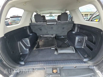 2016 Toyota 4Runner SR5 – miniatura 16