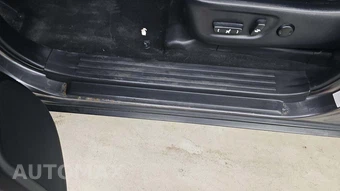 2016 Toyota 4Runner SR5 – miniatura 38