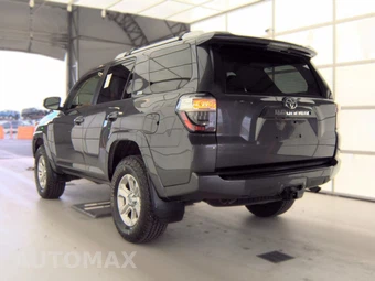 2016 Toyota 4Runner SR5 – miniatura 6