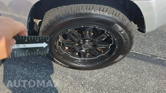 2016 Toyota 4Runner SR5 – miniatura 37