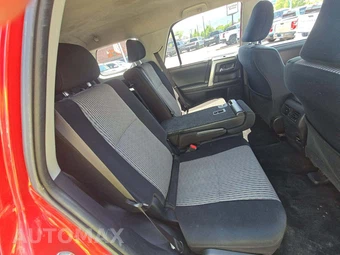 2016 Toyota 4Runner SR5 – miniatura 17