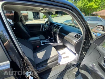 2016 Toyota 4Runner SR5 - miniatura 10