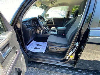 2016 Toyota 4Runner SR5 - miniatura 6
