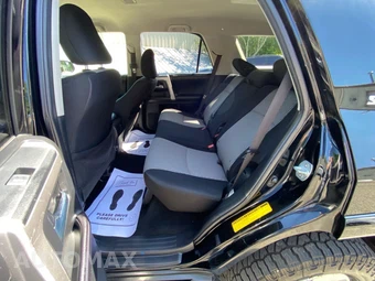 2016 Toyota 4Runner SR5 - miniatura 7