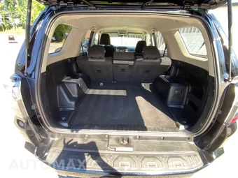 2016 Toyota 4Runner SR5 - miniatura 8