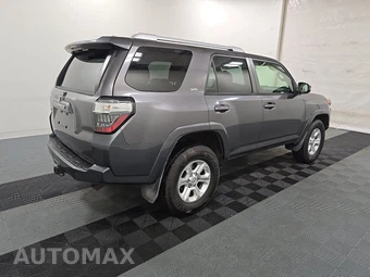 2016 Toyota 4Runner SR5 - miniatura 4