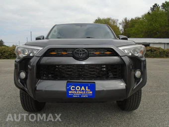 2016 Toyota 4Runner SR5 – miniatura 17
