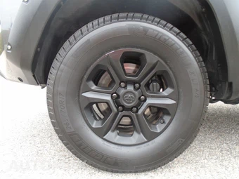 2016 Toyota 4Runner SR5 – miniatura 27