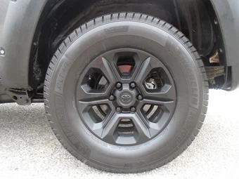 2016 Toyota 4Runner SR5 – miniatura 28