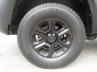 2016 Toyota 4Runner SR5 – miniatura 29