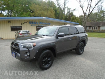 2016 Toyota 4Runner SR5 – miniatura 3