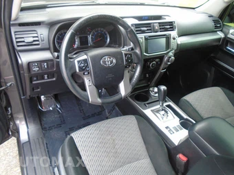 2016 Toyota 4Runner SR5 – miniatura 36