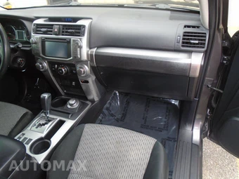 2016 Toyota 4Runner SR5 – miniatura 40