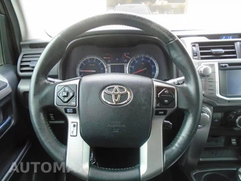 2016 Toyota 4Runner SR5 – miniatura 58
