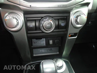 2016 Toyota 4Runner SR5 – miniatura 82