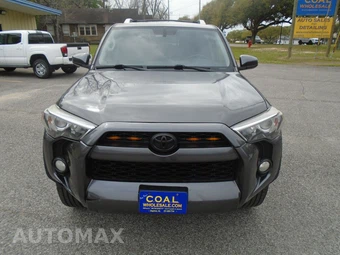 2016 Toyota 4Runner SR5 – miniatura 9