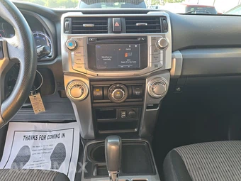 2016 Toyota 4Runner SR5 - miniatura 11